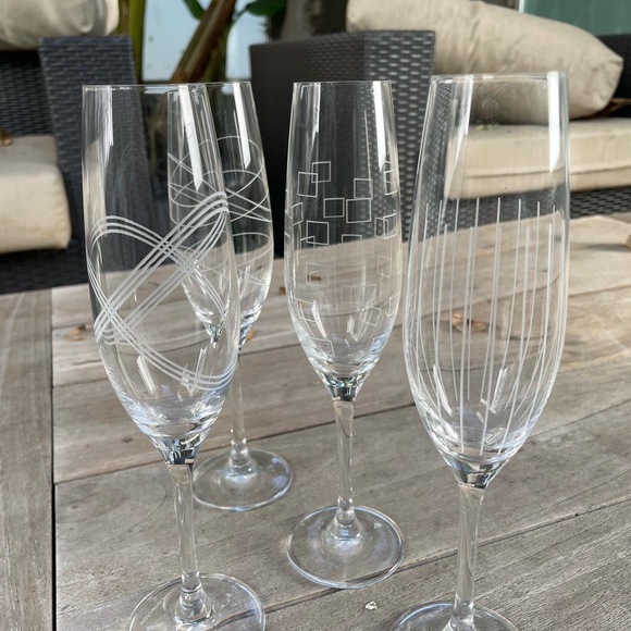Royal Daulton Champagne Flutes - Set of 4 - Picture 7 of 8